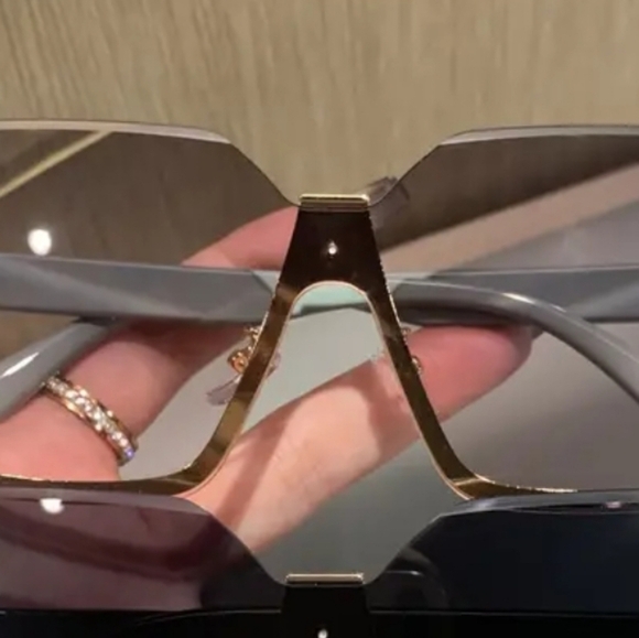 XING YU LADIES OVERSIZED RIMLESS FASHION TRENDY SUNGLASSES GREENISH METAL FRAME - Picture 2 of 4